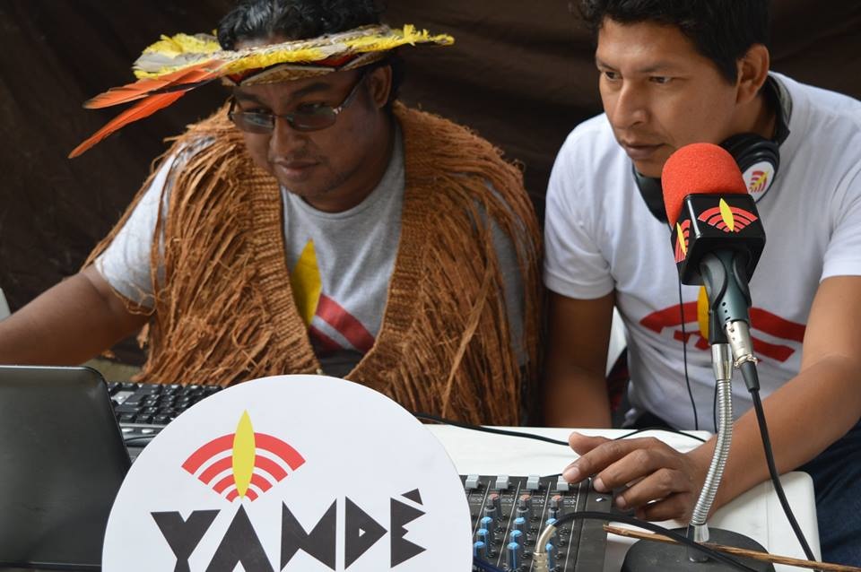 Produção da Rádio Yandê, a primeira web rádio índigena independente que surge frente à um apagamento histórico dos povos originários e sua representação na mídia tradicional e nos meios de comunicação hegemônicos.